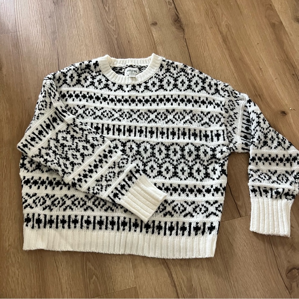 American Eagle sweater